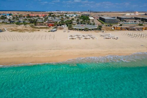 Гостиница Halos Casa Resort в Санта-Марии