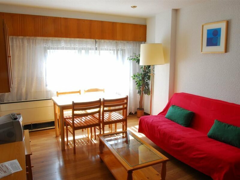 Фото Apartamentos Goya 75