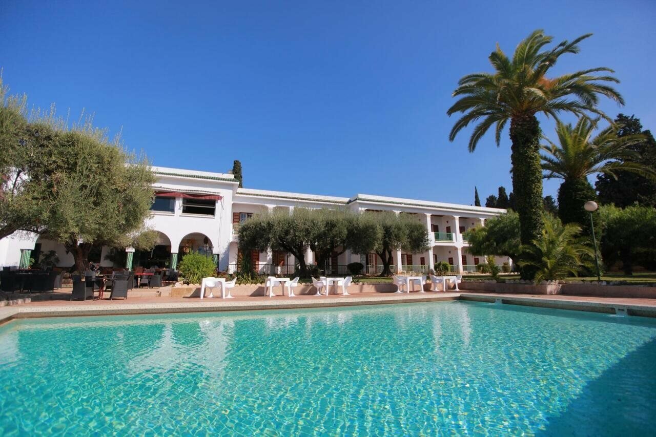 Фото отеля 1