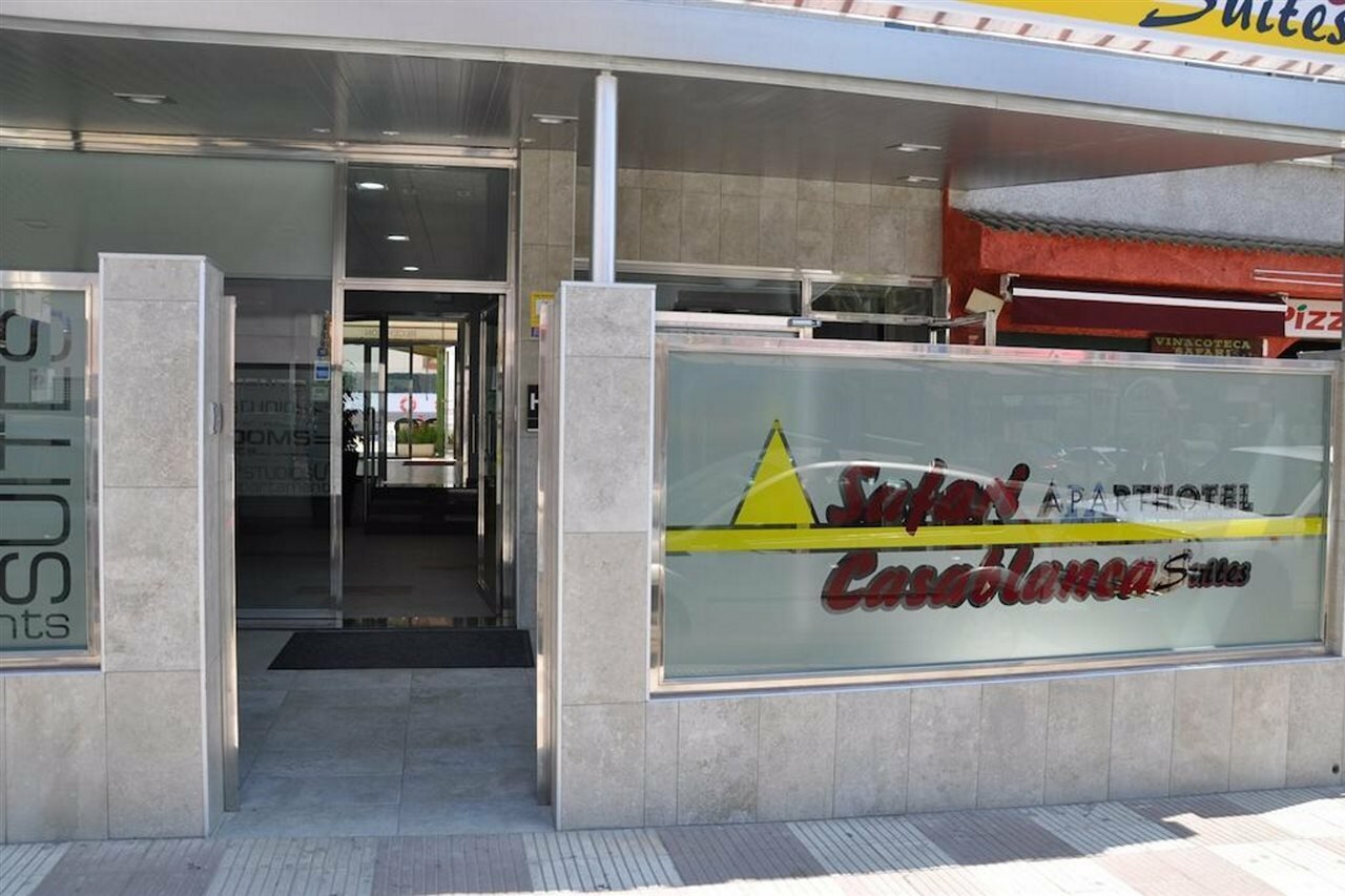 Фото Aparthotel Safari