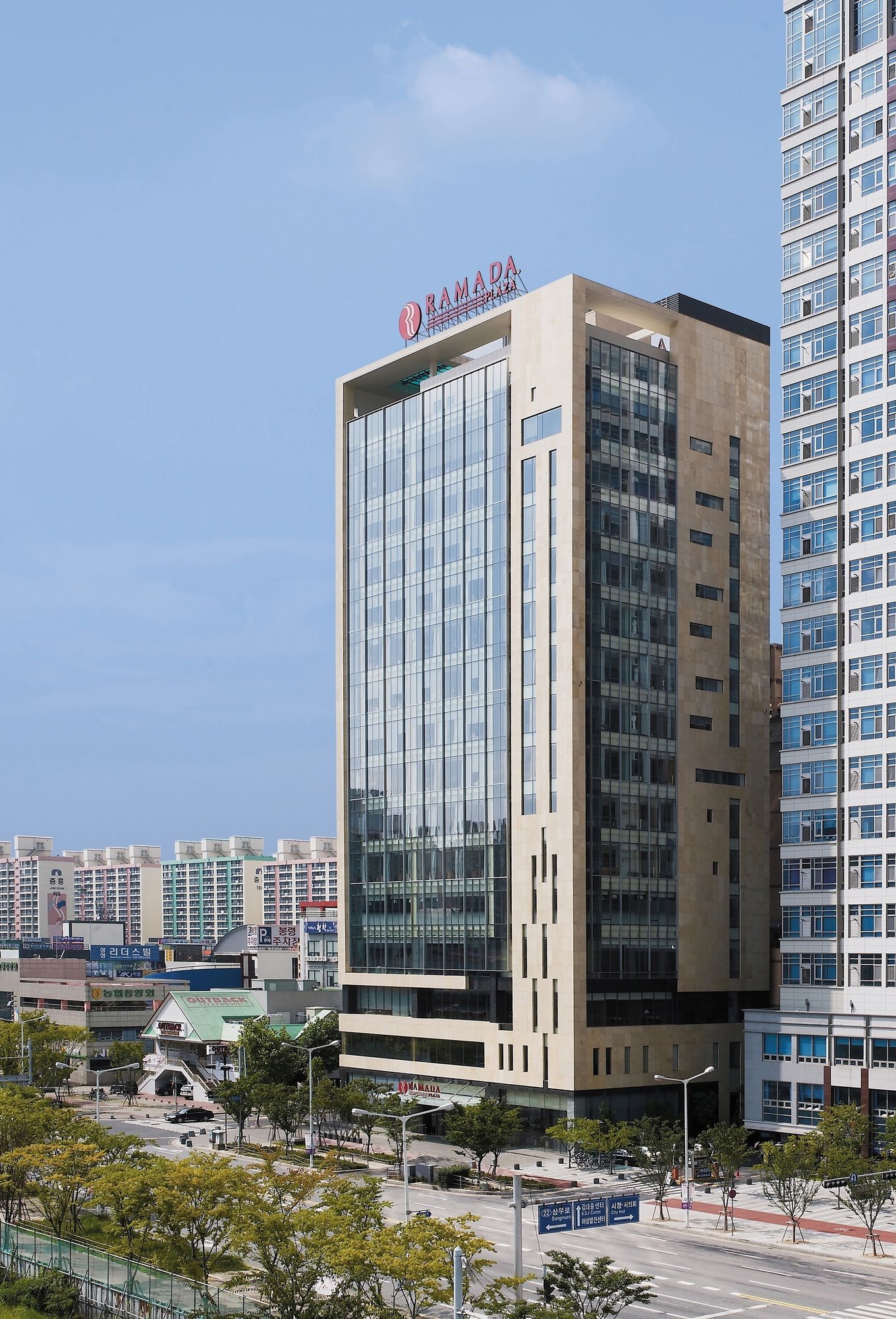 Фото Ramada Plaza Gwangju