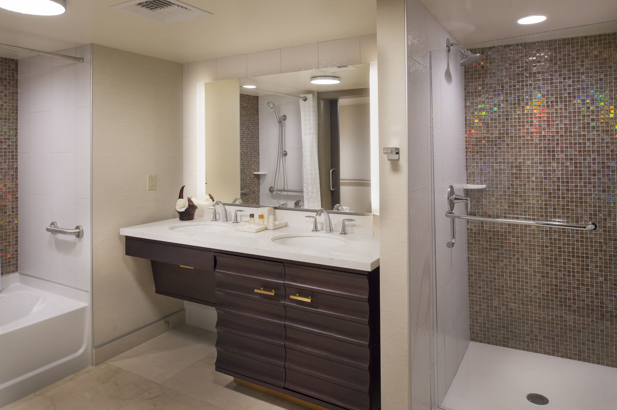 Фото HoteLumiere at the Arch