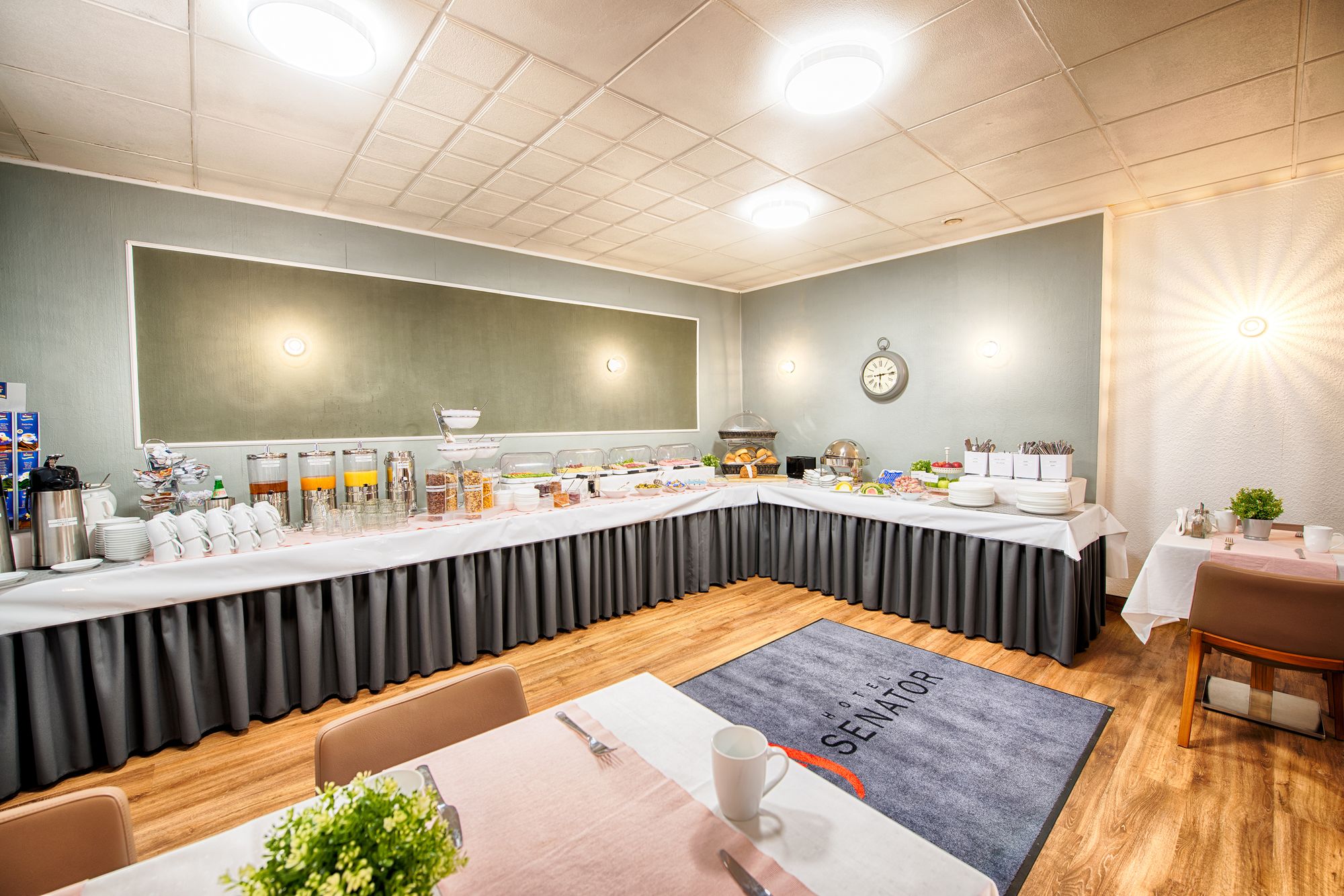 Фото Hotel Senator