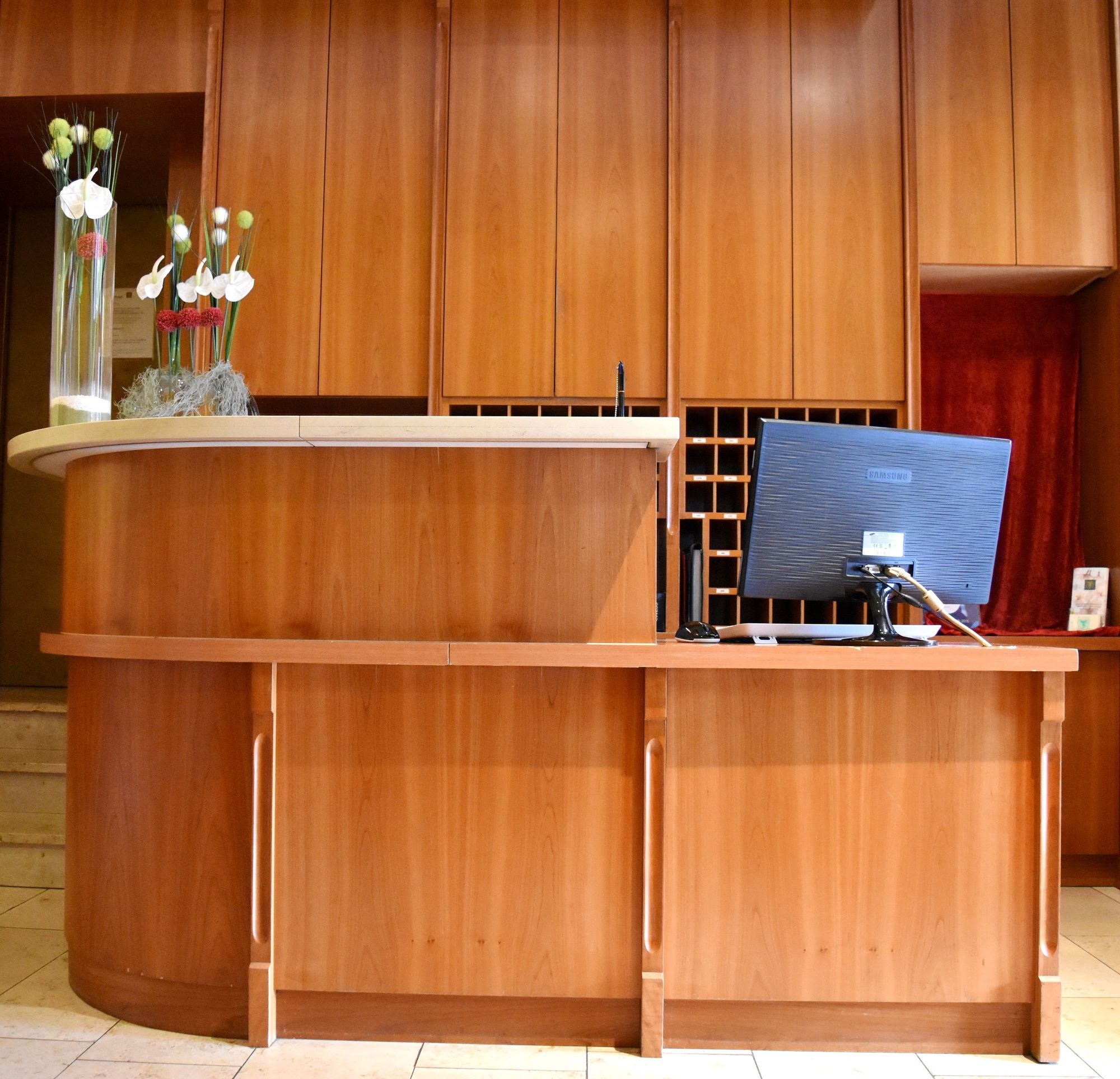 Фото XII Apostel Hotel Albergo