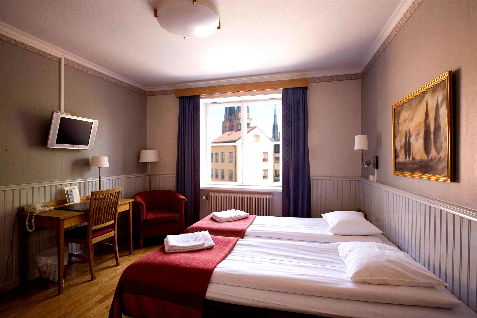 Фото отеля 2