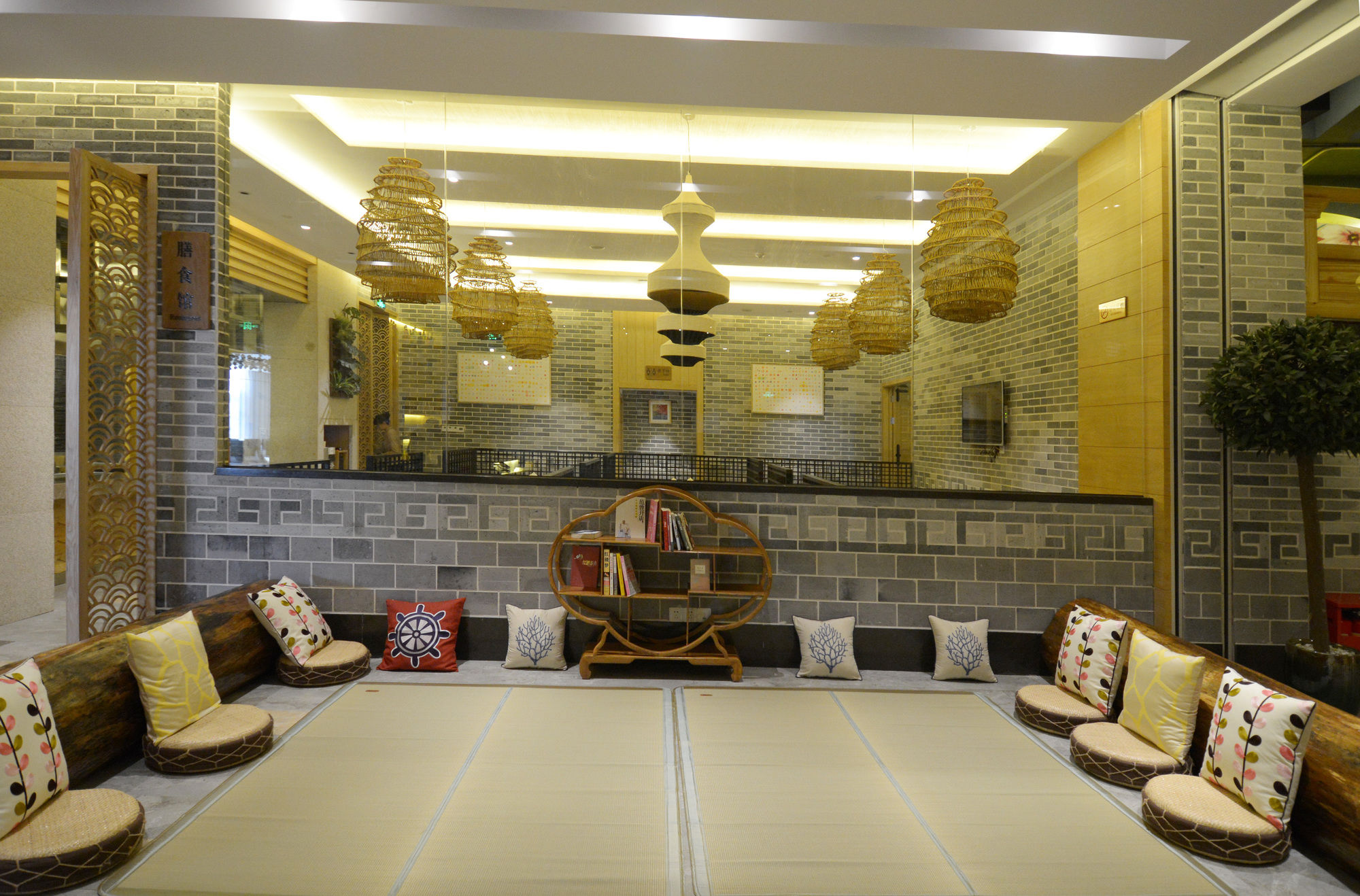 Фото Lia Charlton Hotel Shenzhen