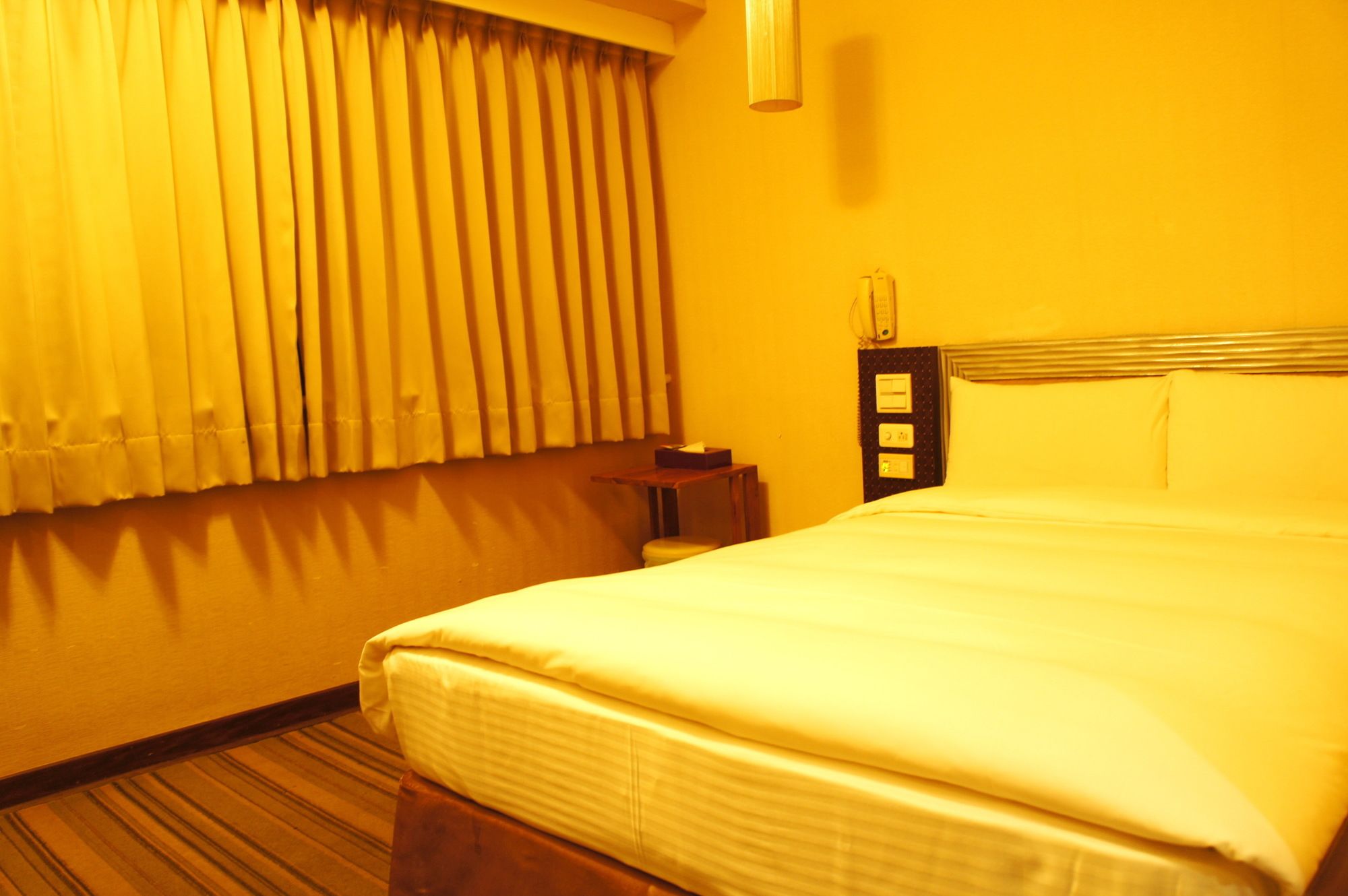 Фото Country Garden Hotel