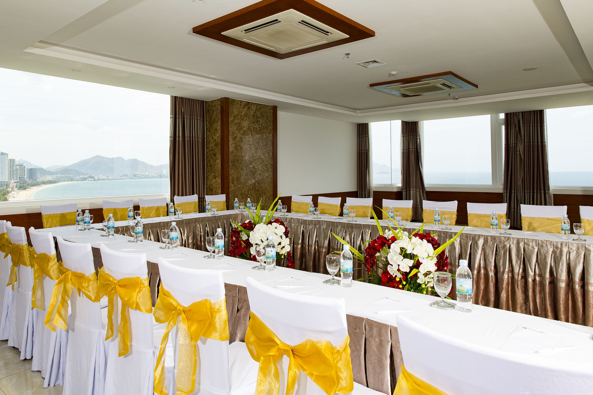 Фото Majestic Star Hotel