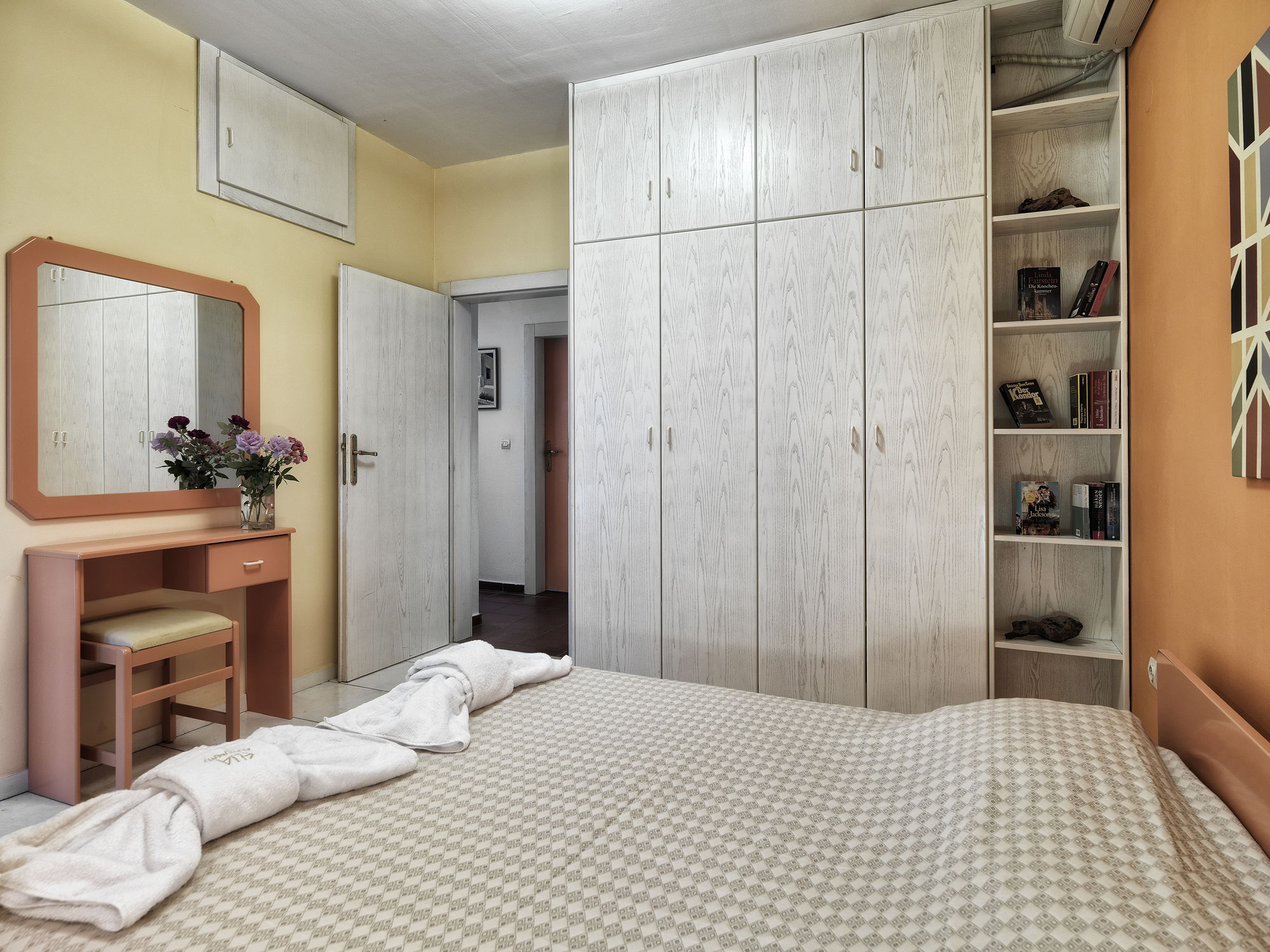 Фото Elia Apartments