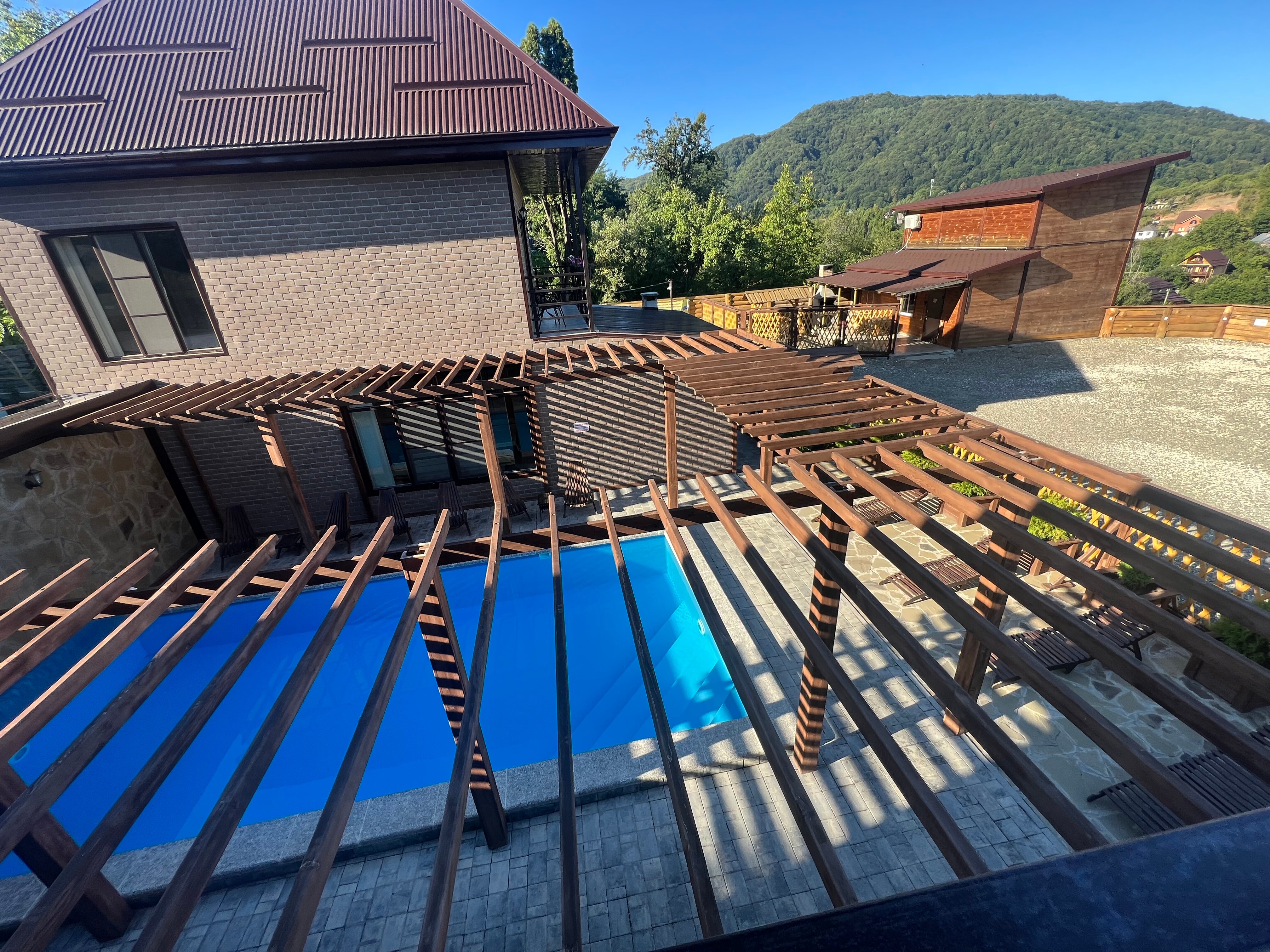 Фото Дом у реки