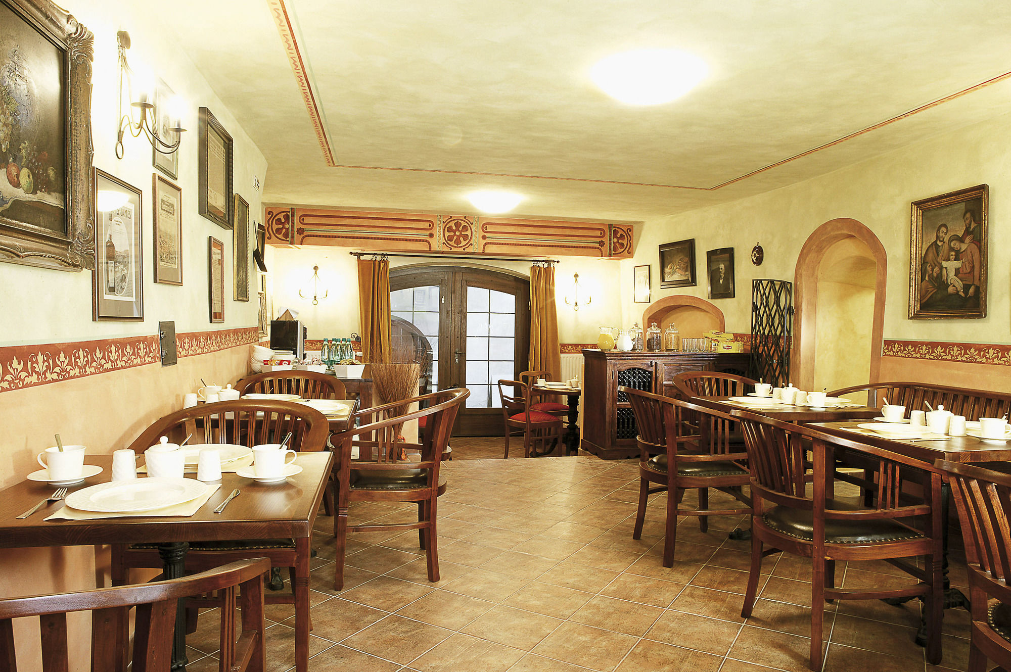 Фото Hotel Leonardo