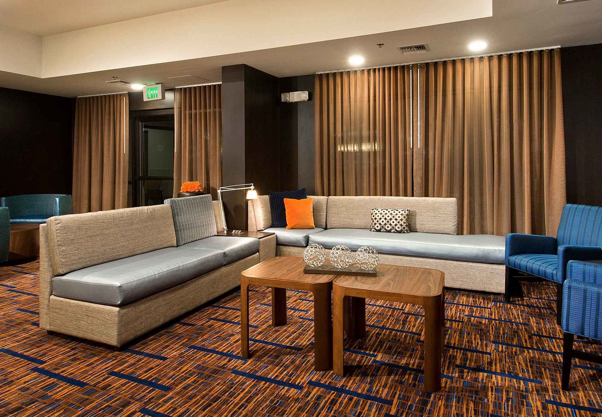 Фото Courtyard by Marriott Ballantyne