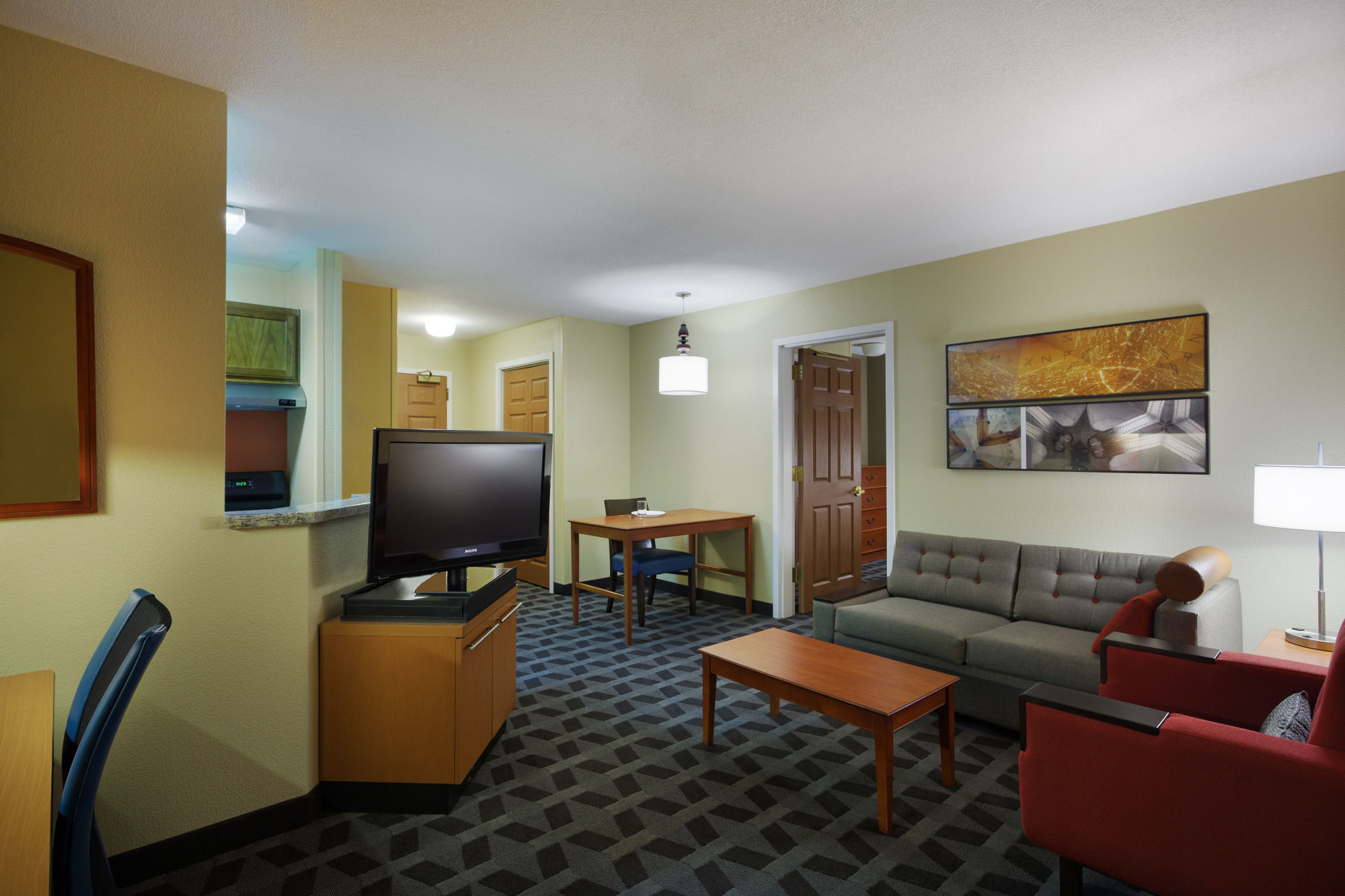 Фото TownePlace Suites by Marriott Tampa North/I-75 Fletcher