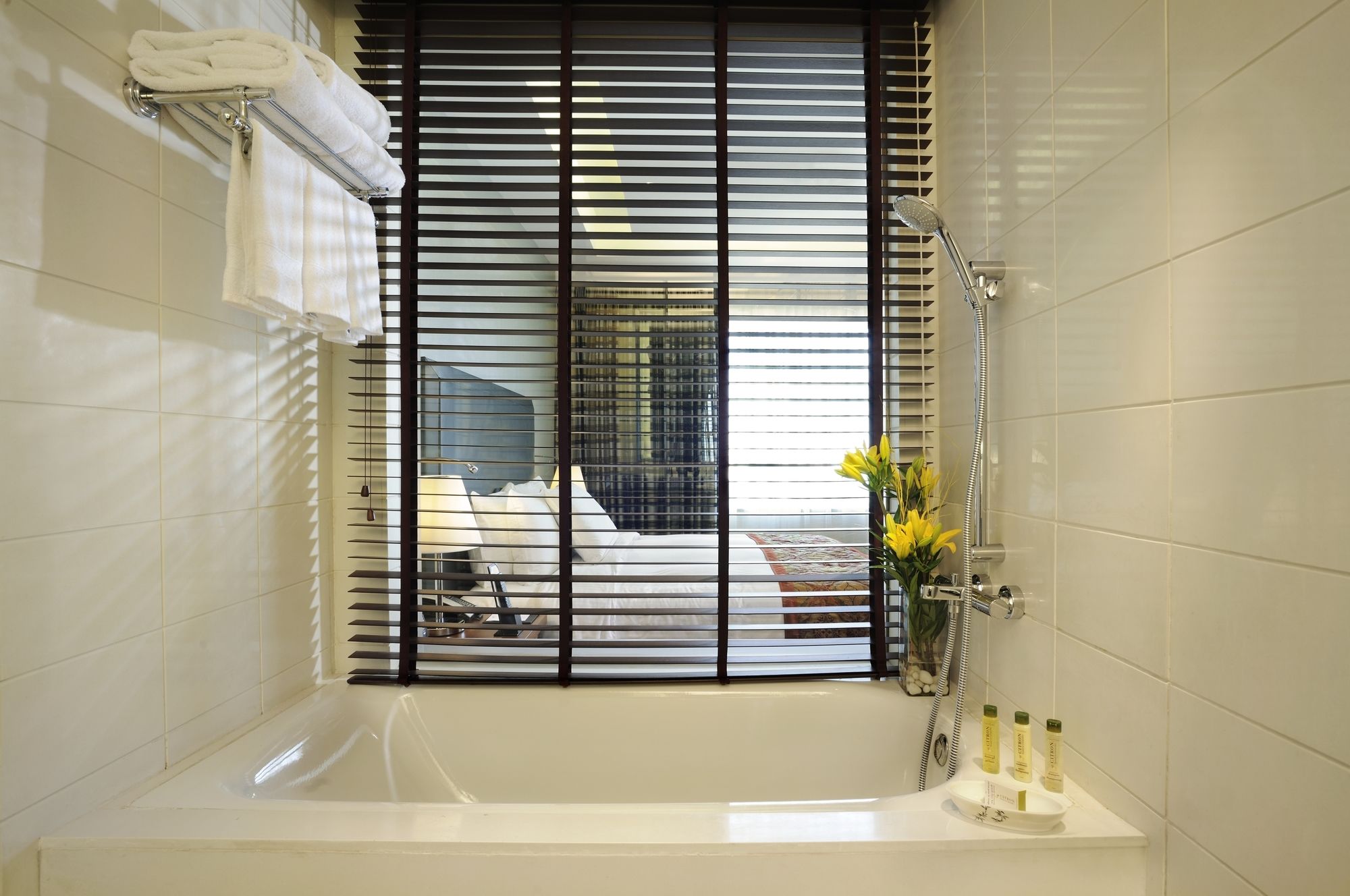 Фото DoubleTree by Hilton Hotel Gurgaon - New Delhi NCR