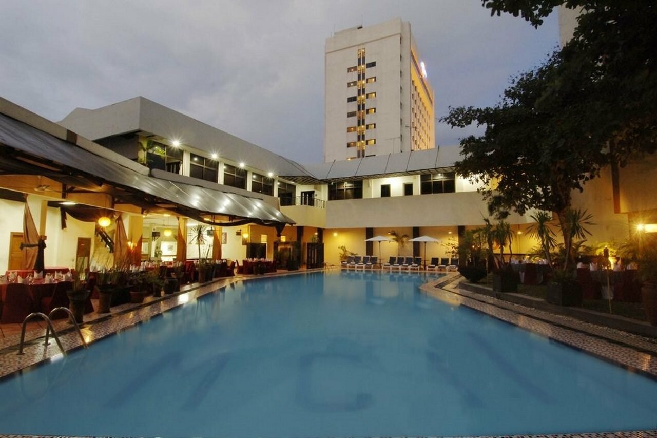 Фото отеля 2