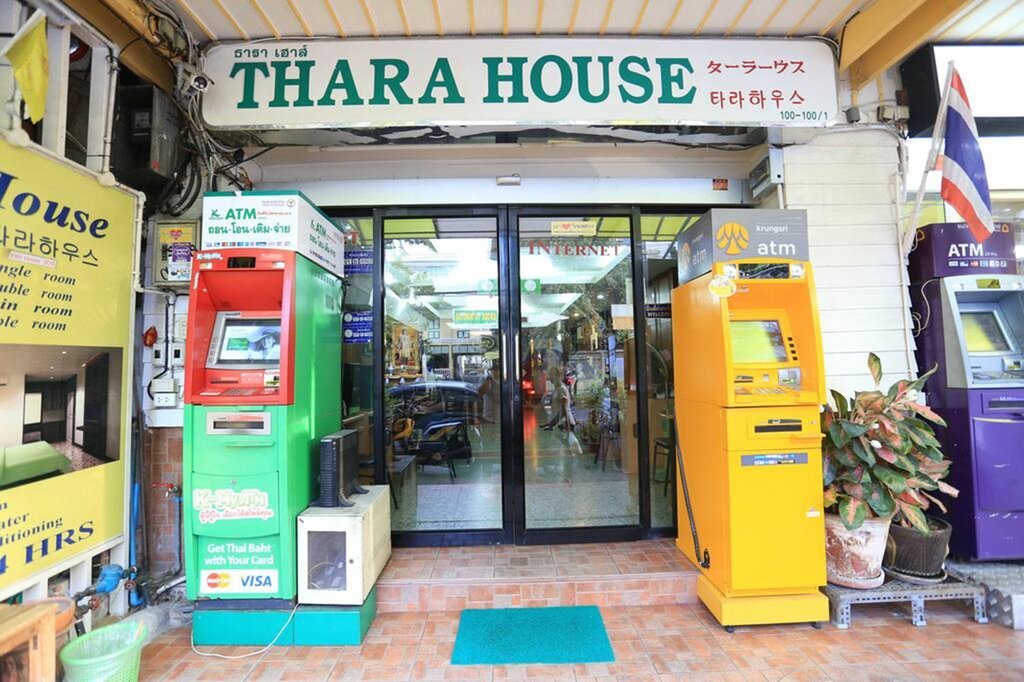 Hotel Thara House, Bangkok, photo