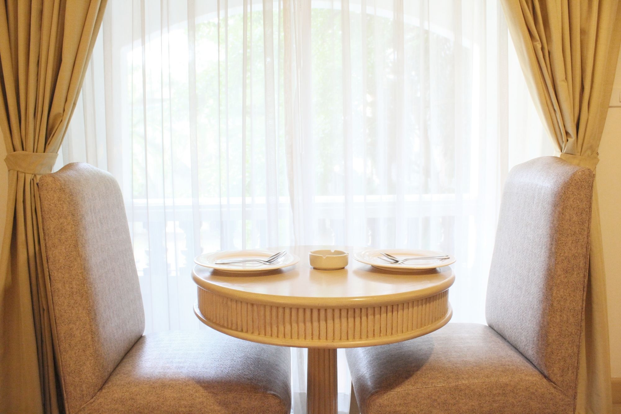 Фото Romance Hotel Srinakarin