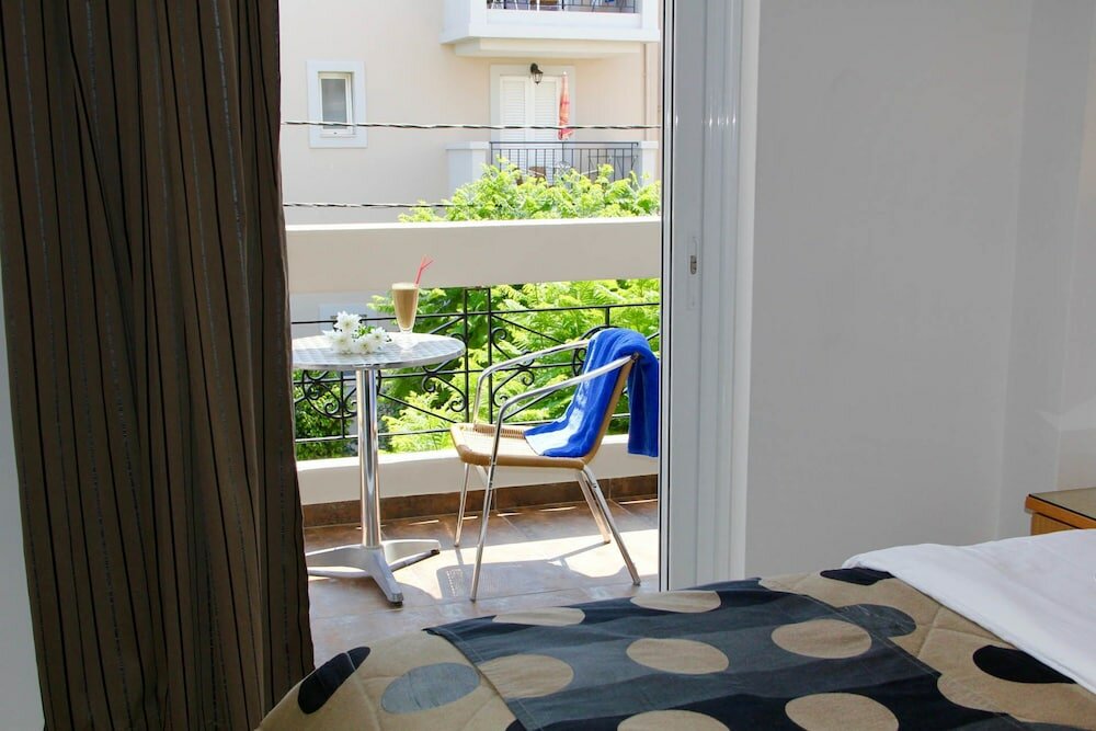 Фото Peridis Family Resort