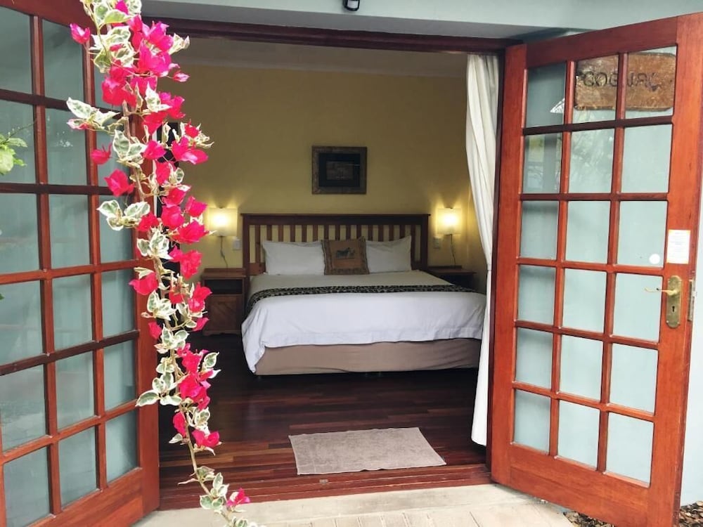 Фото French Lodge International