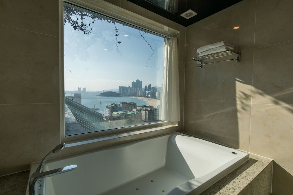 Фото Hotel Illua