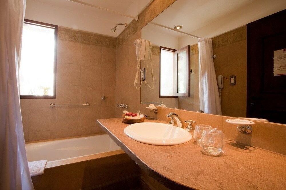 Фото Marques de Tojo Hotel