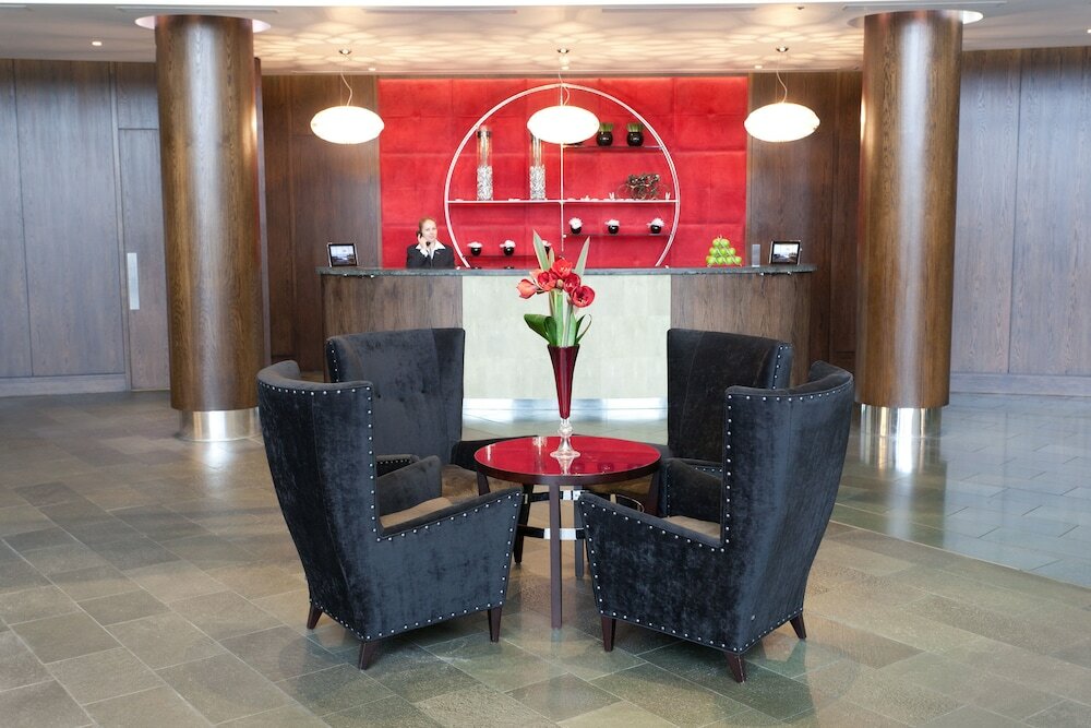 Фото Brooklands Hotel