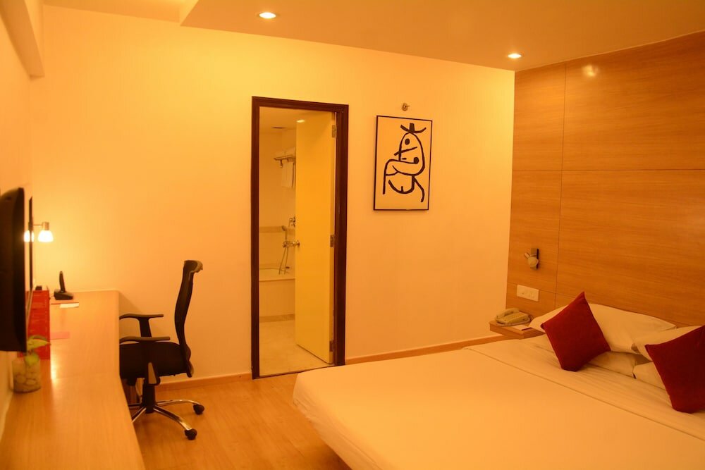 Фото Red Fox Hotel, Jaipur