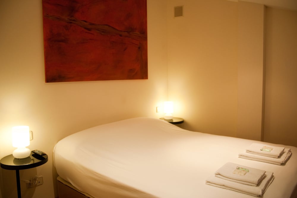 Фото Palafox Central Suites