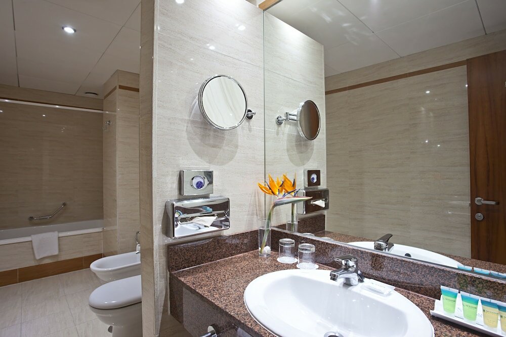 Фото Ilunion Les Corts SPA Barcelona