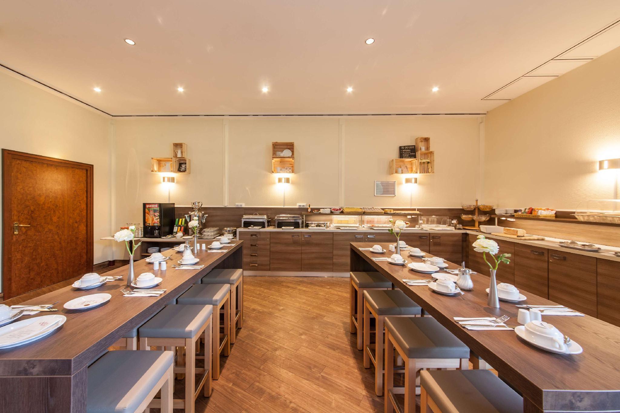 Фото Novum Hotel New Madison Düsseldorf Hauptbahnhof