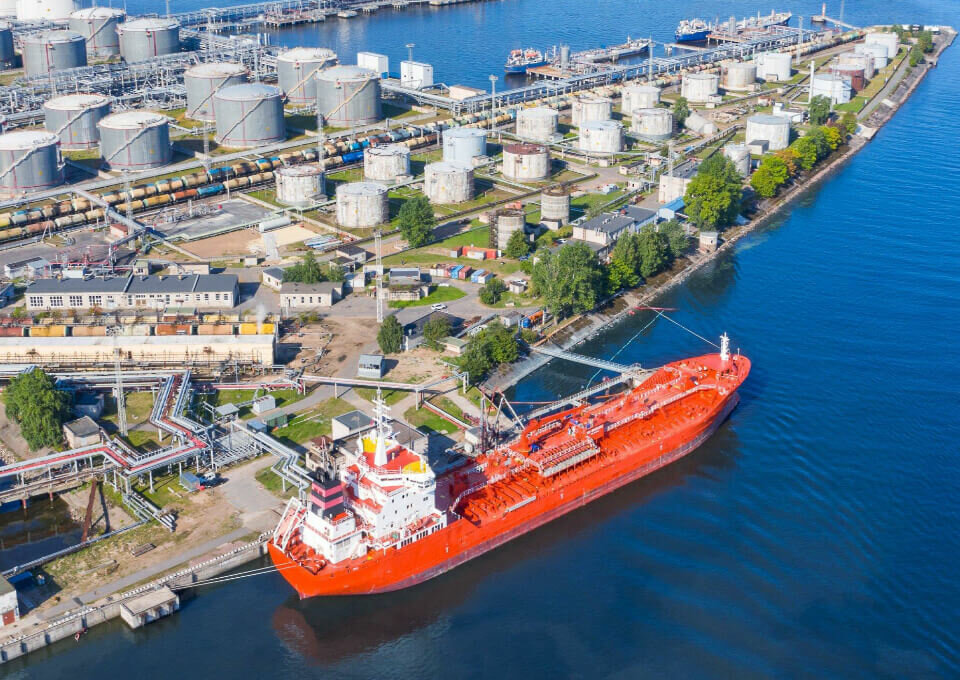 Oil products LLC Yes Fuel Trading, Dubai, photo