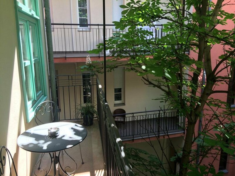 Гостиница Chestnut Suite - Luxury Home Downtown в Будапеште