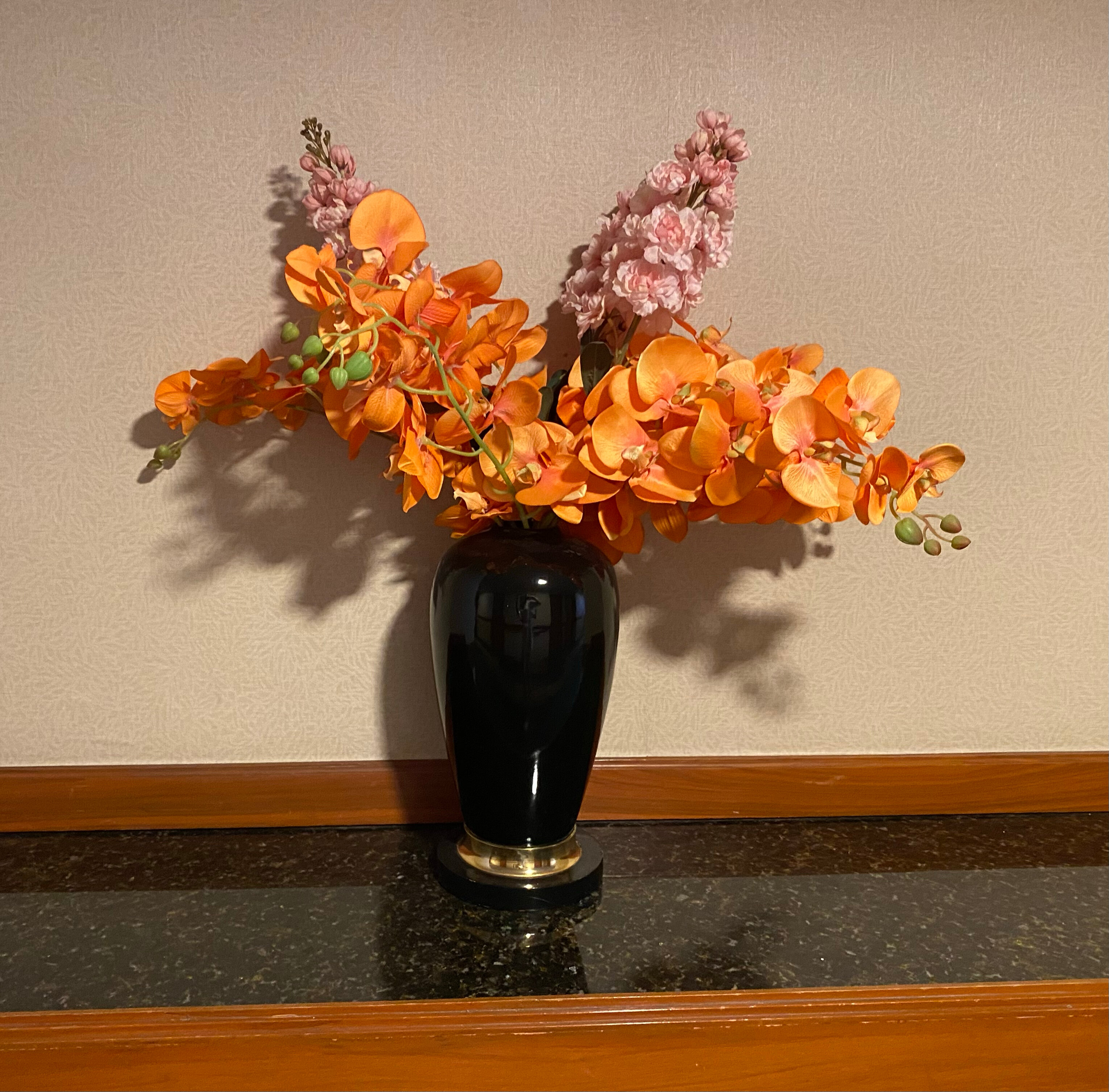 Фото Golden Tulip Sovereign Hotel