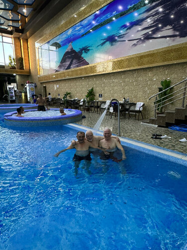 Джинсы киген қыздардың есектері