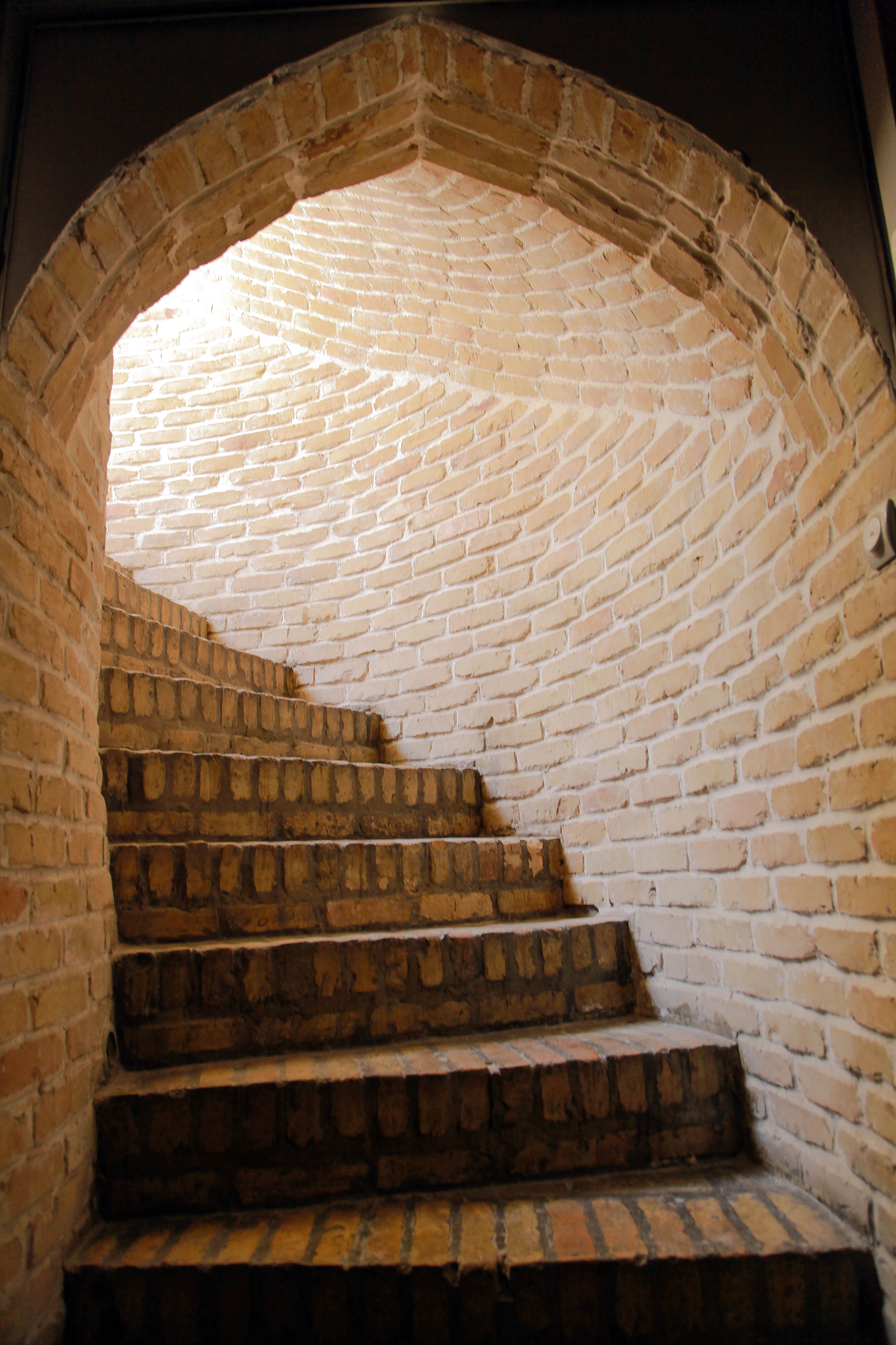 Фото Гранд Нодирбек