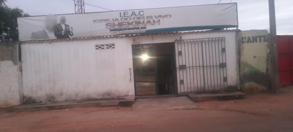 Protestant church Ieac-Igreja Shekinan, Loanda, photo