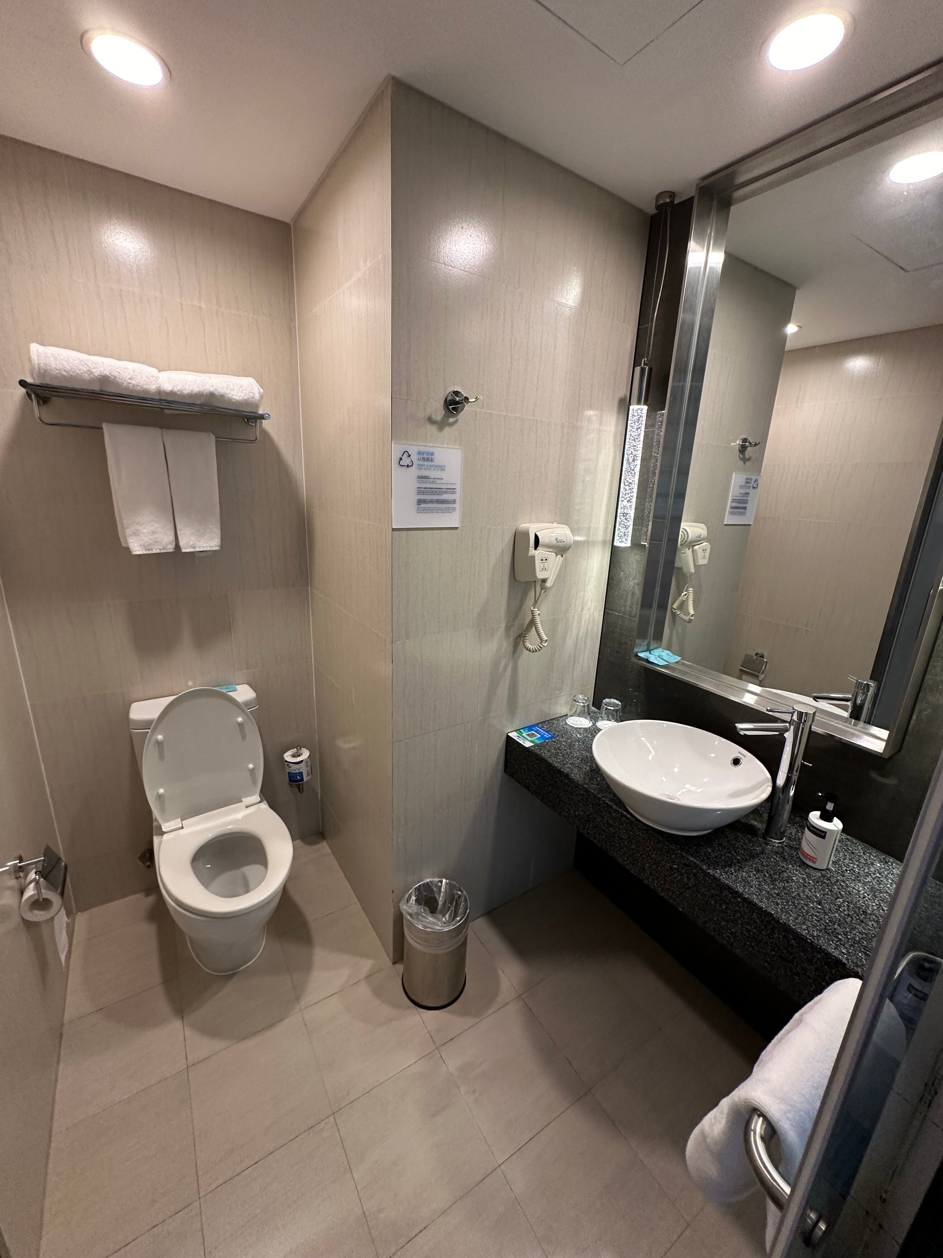 Фото Holiday Inn Express Shanghai Jinsha