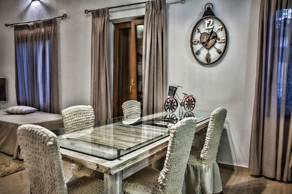 Фото Maya's Boutique Residence