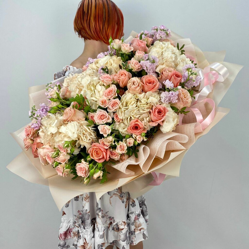 Flowers and bouquets delivery Lili Nuage, Moscow, photo