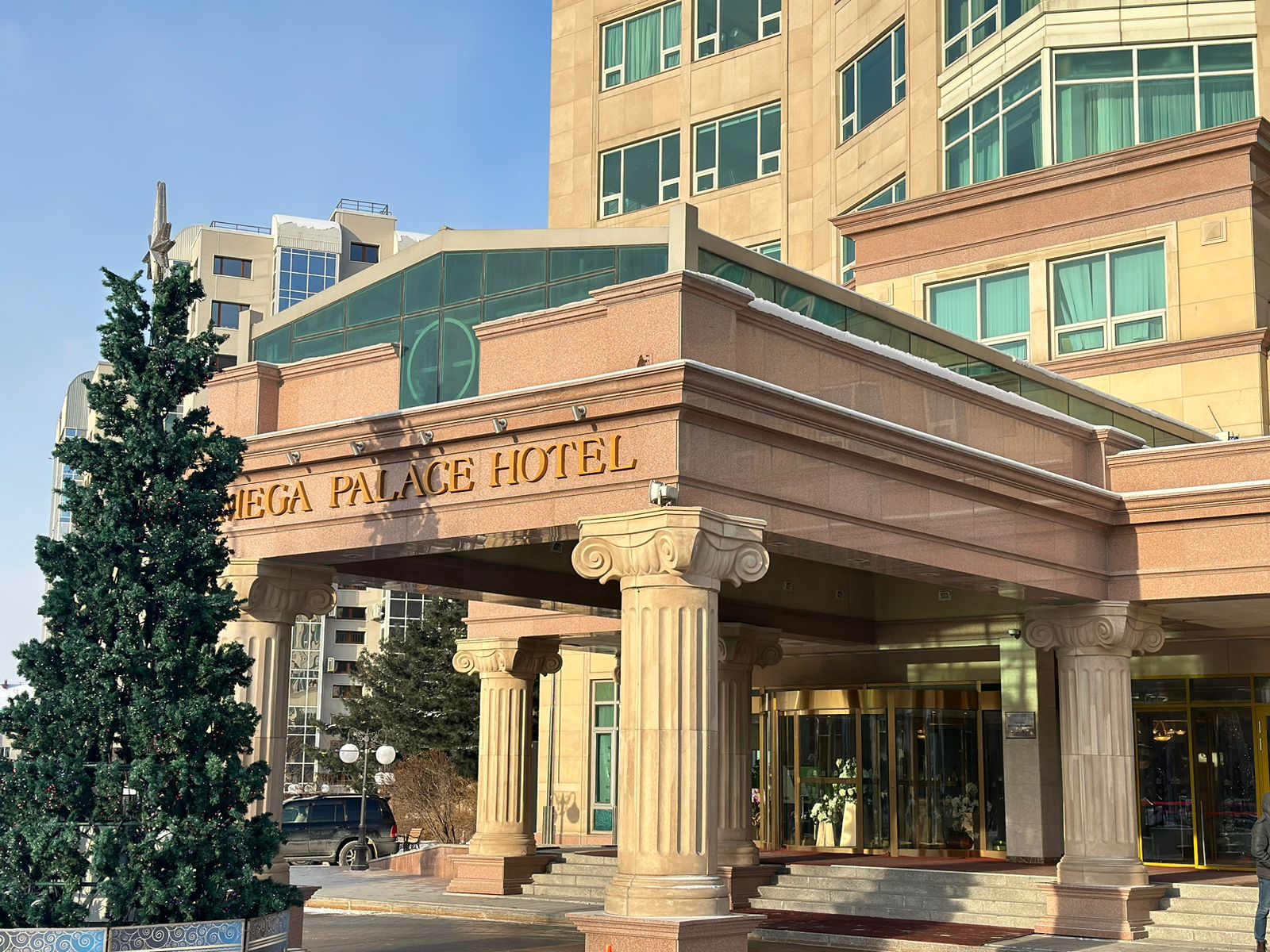 Фото отеля 1