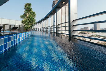 Фото Malibu Beach Hotel