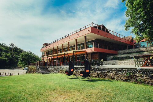 Гостиница Kvareli Lake Resort в Кахетии