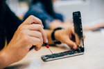 Sky Center (ulitsa 70 let Oktyabrya, 19), phone repair