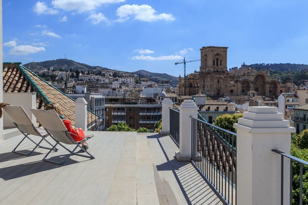 Фото Chezmoihomes Plaza Nueva Premium