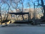 По требованию (Autonomous Republic of Crimea, Yaltinskiy gorodskoy sovet, Urban-Type Settlement of Massandra, Stakhanovskaya Street), public transport stop