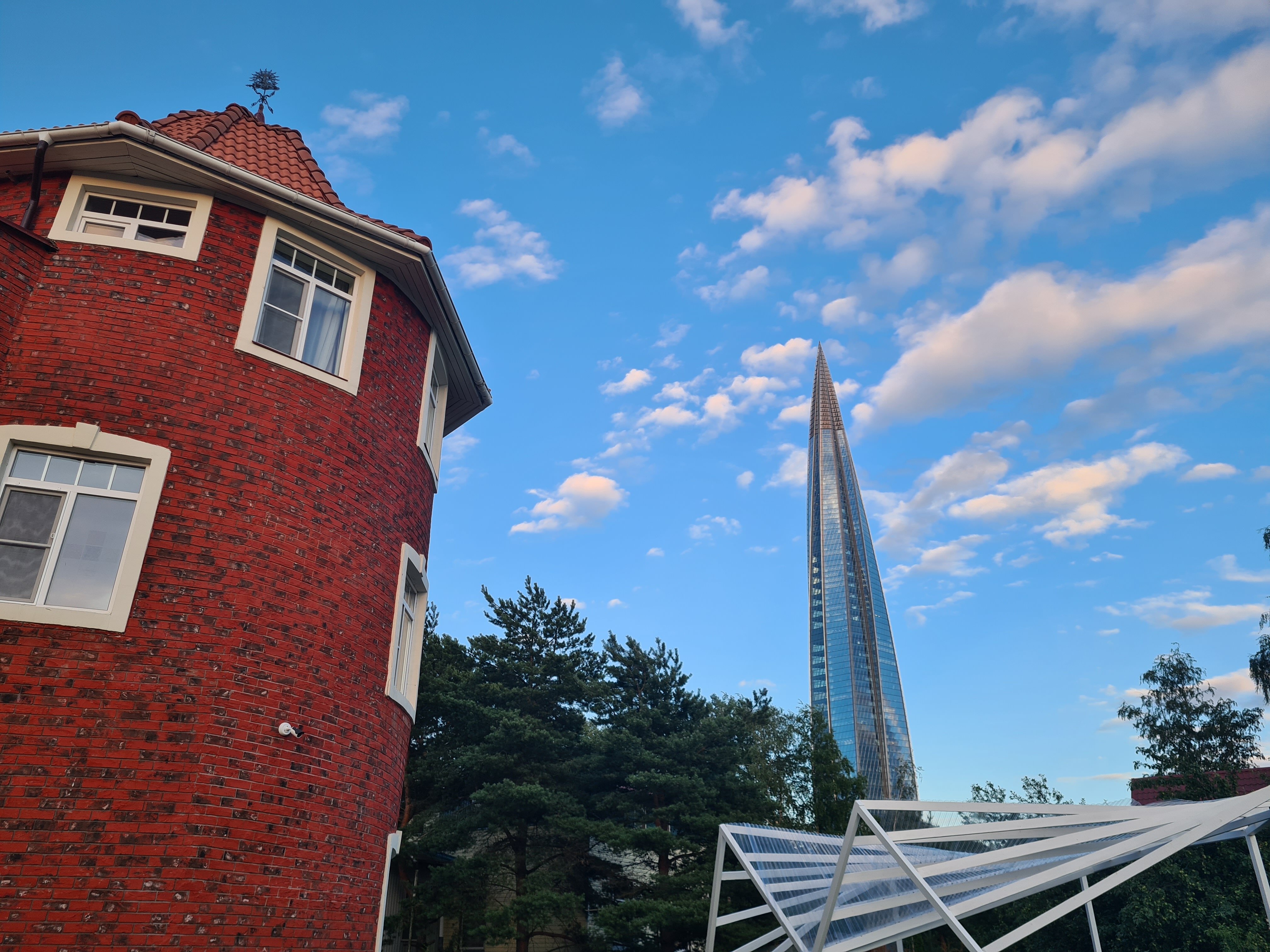 Фото Башни у башни