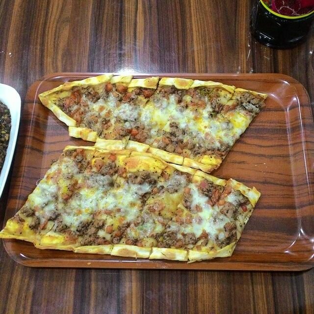 مطعم Azra Lahmacun Ve Pide Salonu ، ديار بكر، صورة