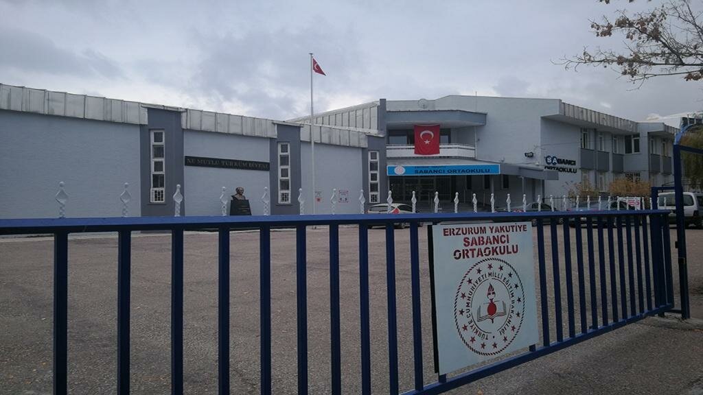 School Sabanci Middle School, Erzurum, photo