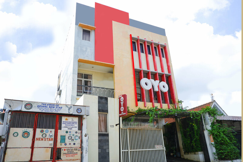 Гостиница Oyo 389 Sky Guesthouse в Семаранге