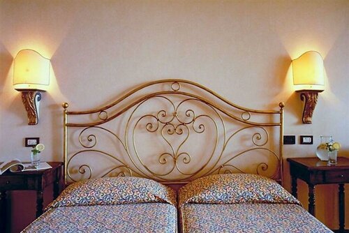 Внешний вид отеля Hotel Villa Madrina в Гарде, фото 3